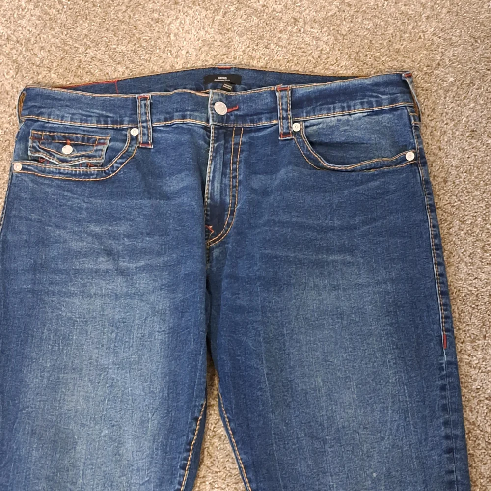 True Religion Men's Geno Relaxed Slim Dark Rise Denim Jeans 40/34